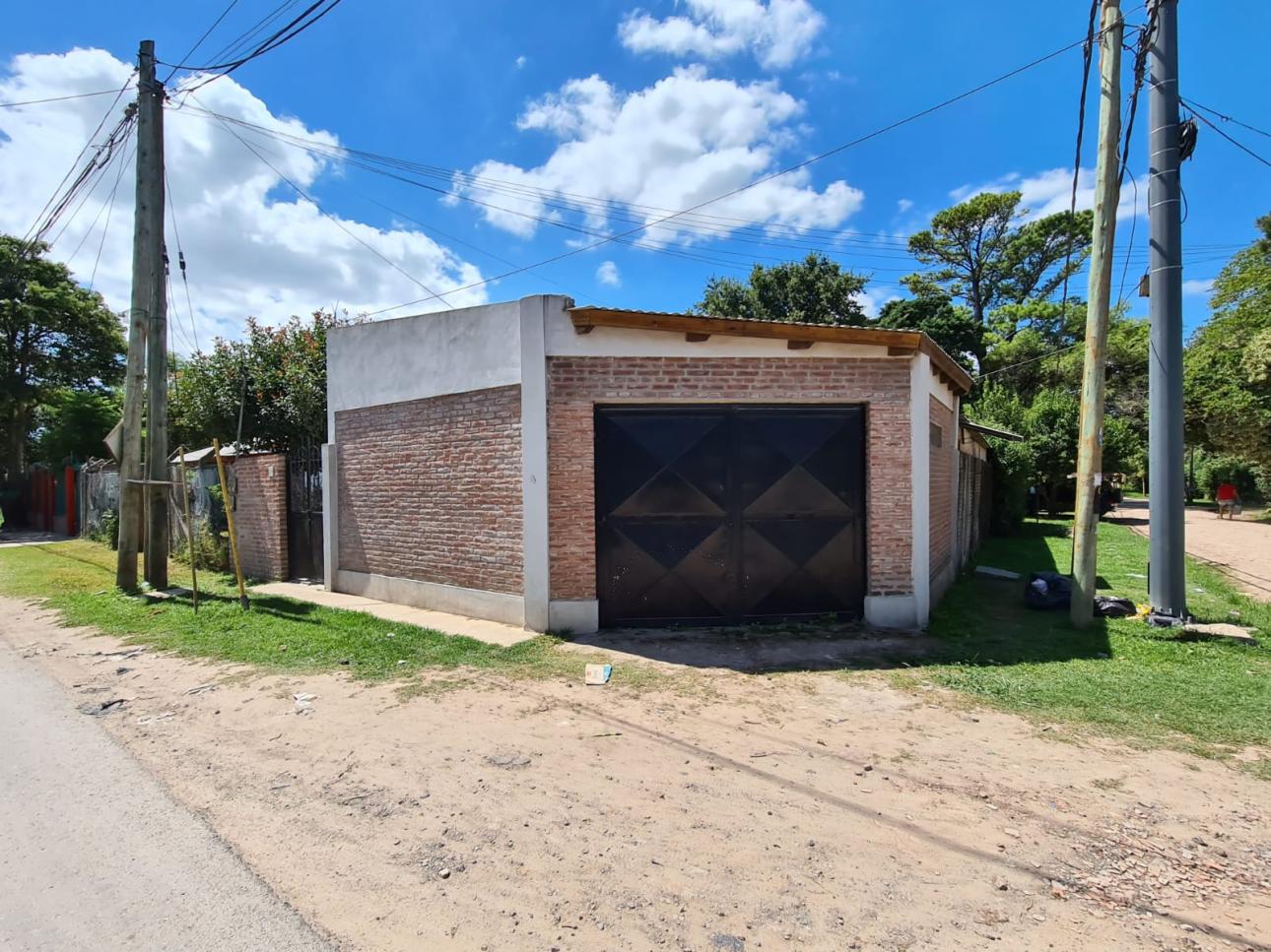 Excelente casa y Lote en esquina de avenida