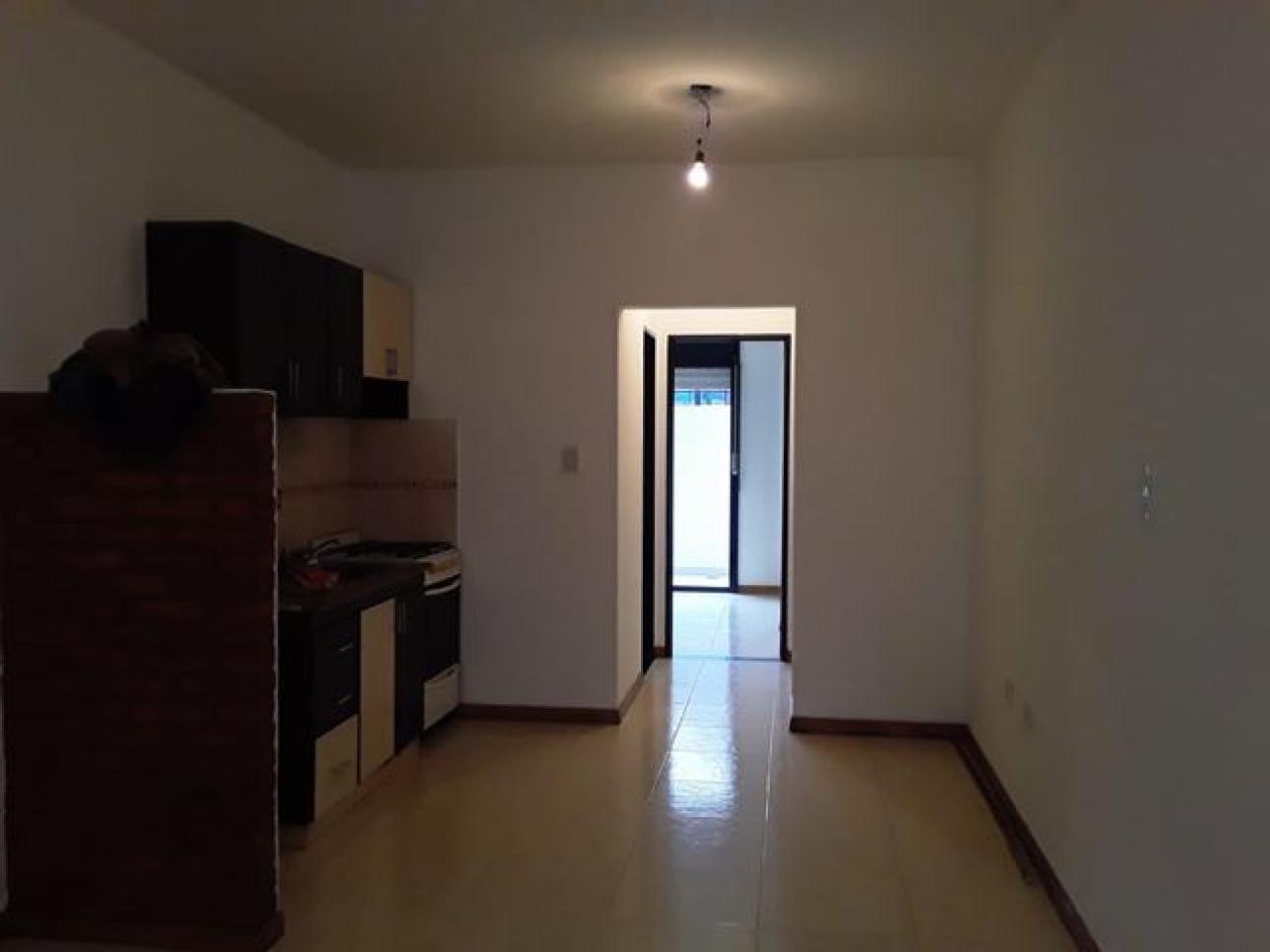 DEPARTAMENTO 2 AMB CON PATIO + COCHERA DOBLE ILLA BOSCH