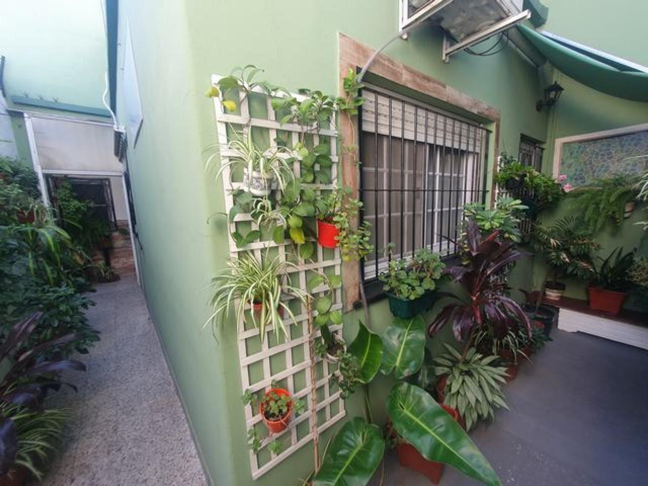 CASA 4 AMB CON PATIO TERRAZA VILLA LIBERTAD SAN MARTIN