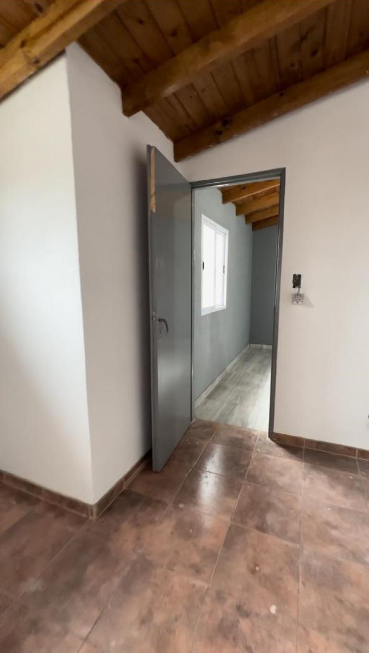 Excelente departamento sobre Yrigoyen