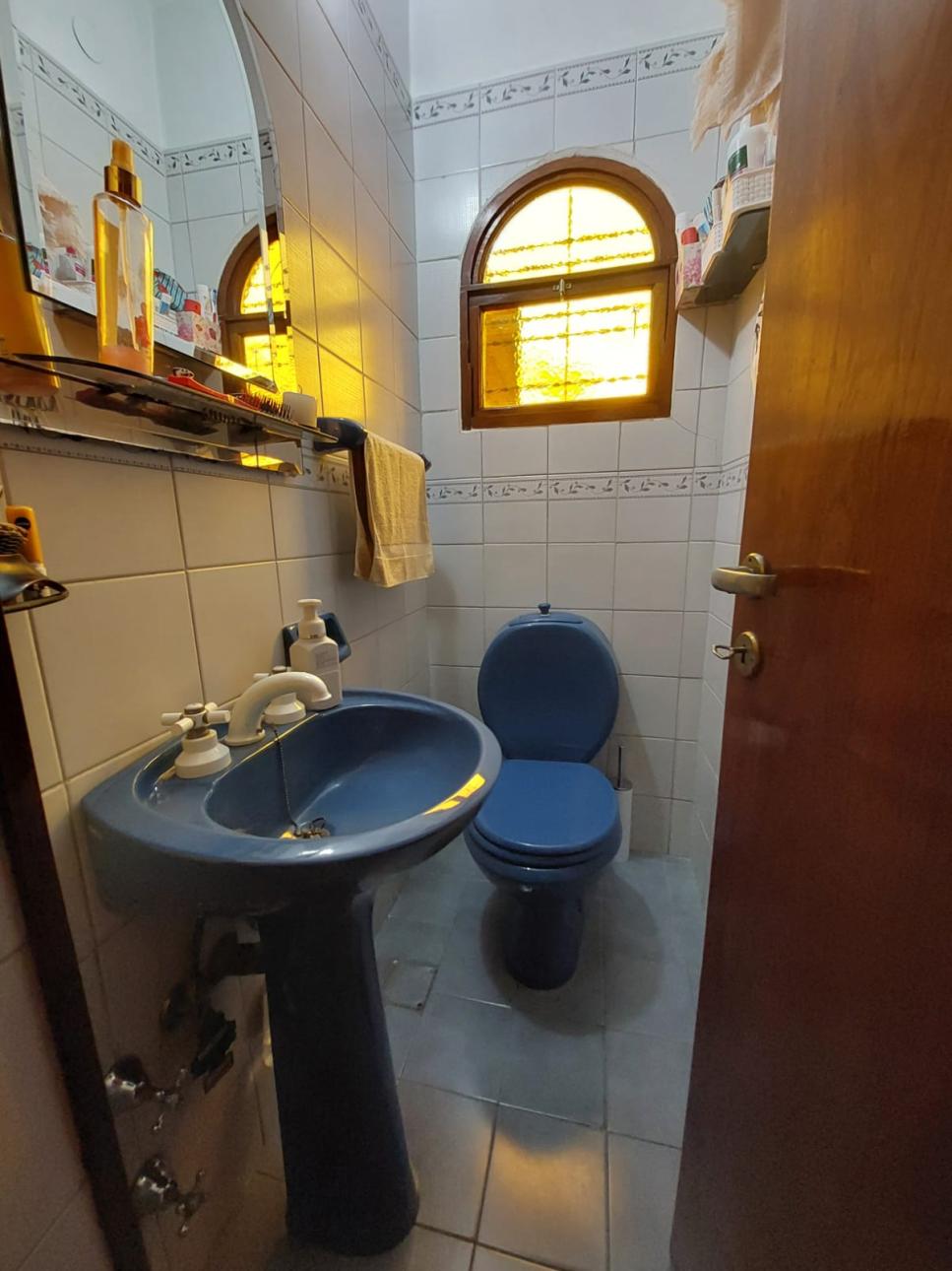 CASA 4 AMBIENTES C/GARAGE Y FONDO
