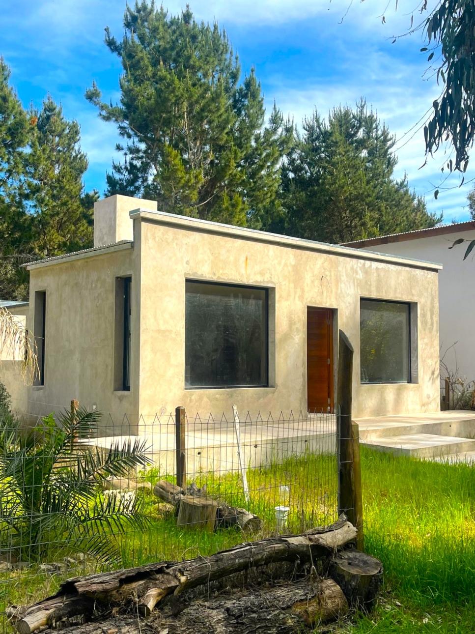 BARRIO EL PINAR CASA A ESTRENAR CONSTRUCCION SUPER AVANZADA