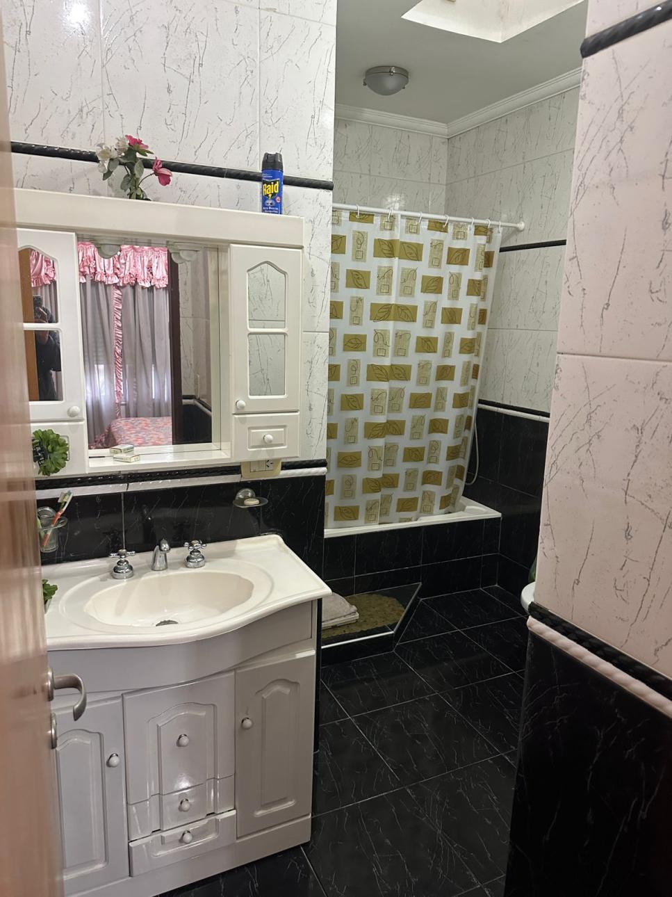 AMPLIA Y HERMOSA CASA 5 AMBIENTES