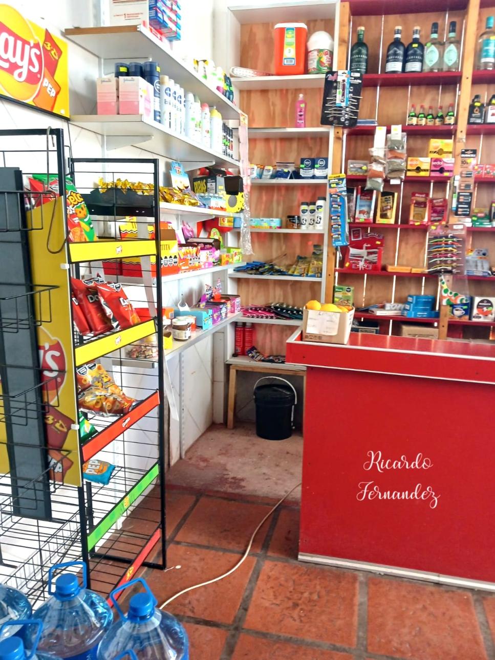 EXCELENTE LOCAL DE 120 m2 MAS GALPON EN MAR DE AJO NORTE, foto 9 de 20