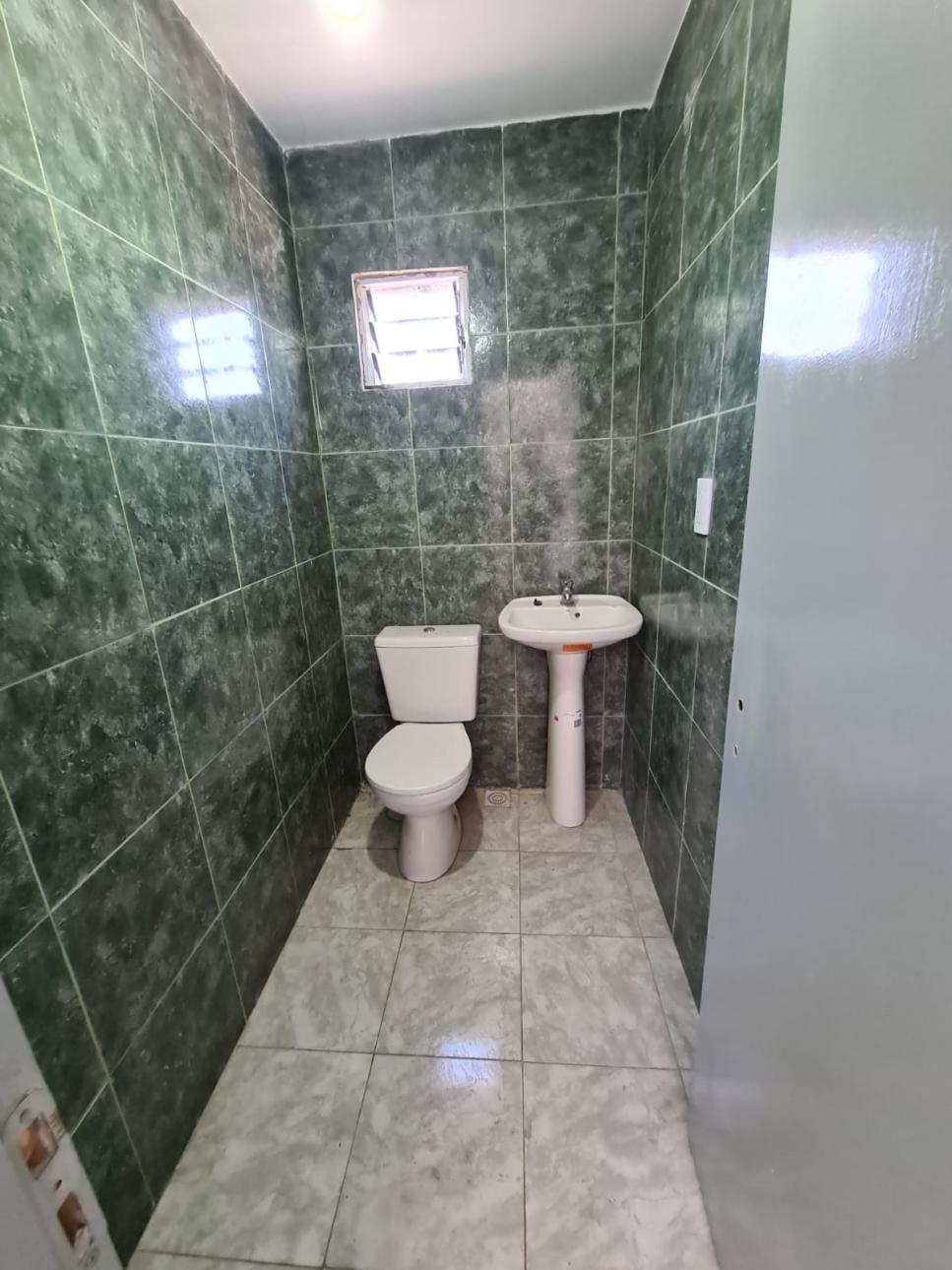 Excelente Oportunidad a mts de la estación de Glew.