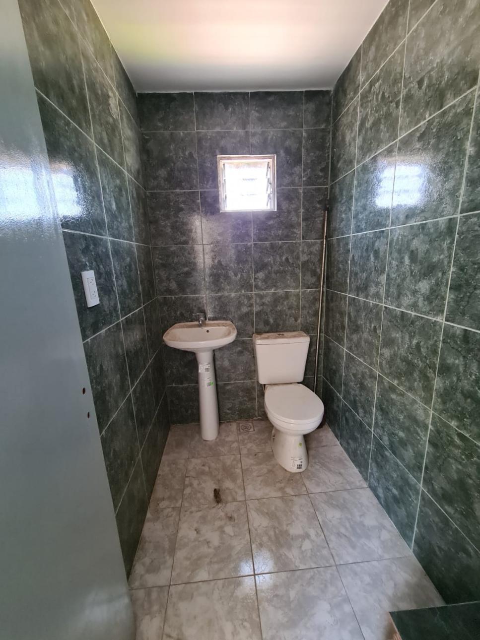 Excelente Oportunidad a mts de la estación de Glew.