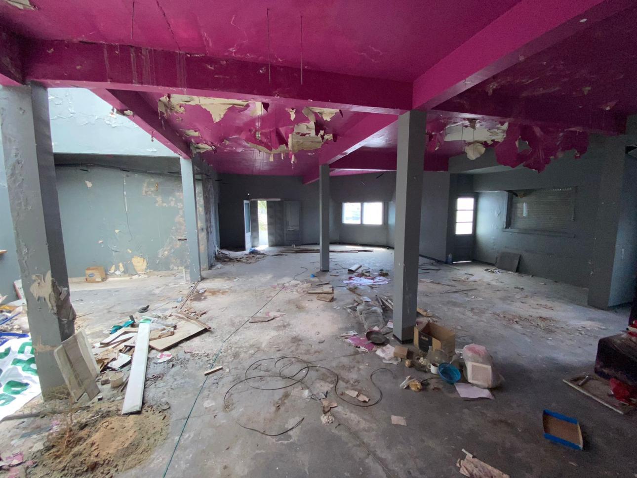 Local en primer piso de 250m2