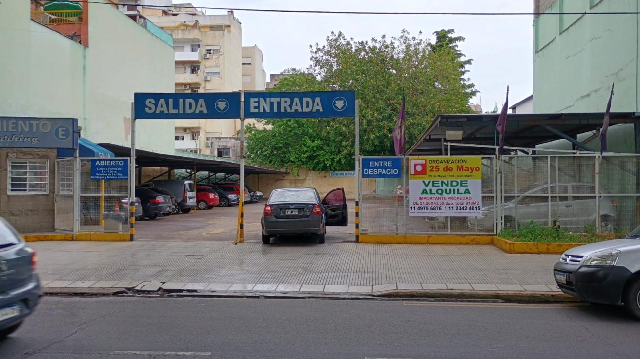 IMPORTANTE Inmueble frente a la plaza San Martin
