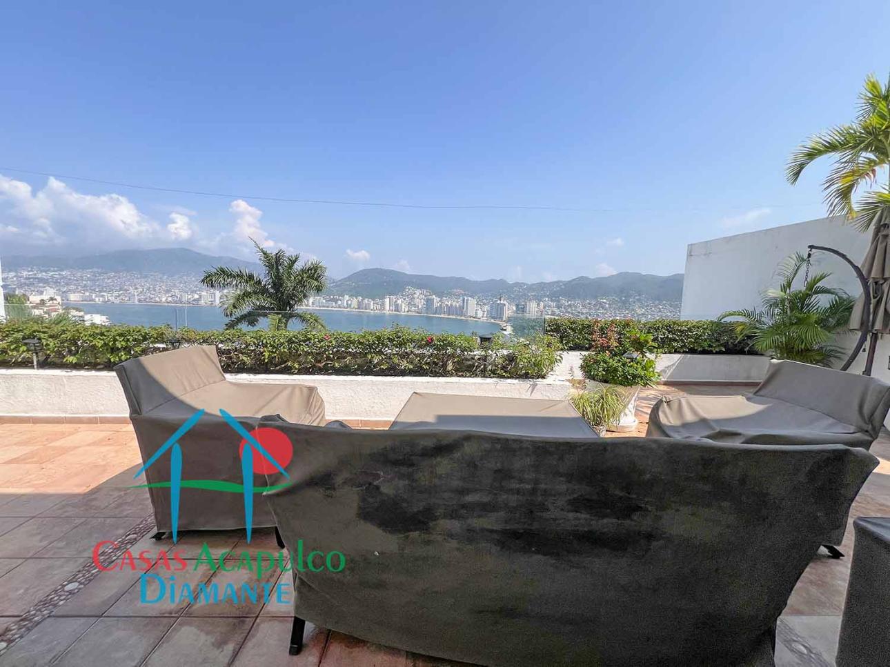 Terraza con vista al mar