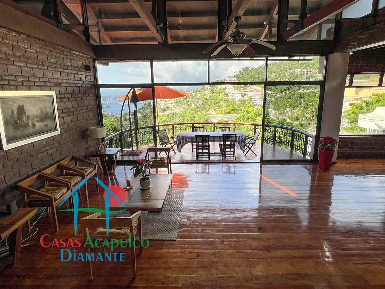 Casa con Jardín, alberca y jacuzzi