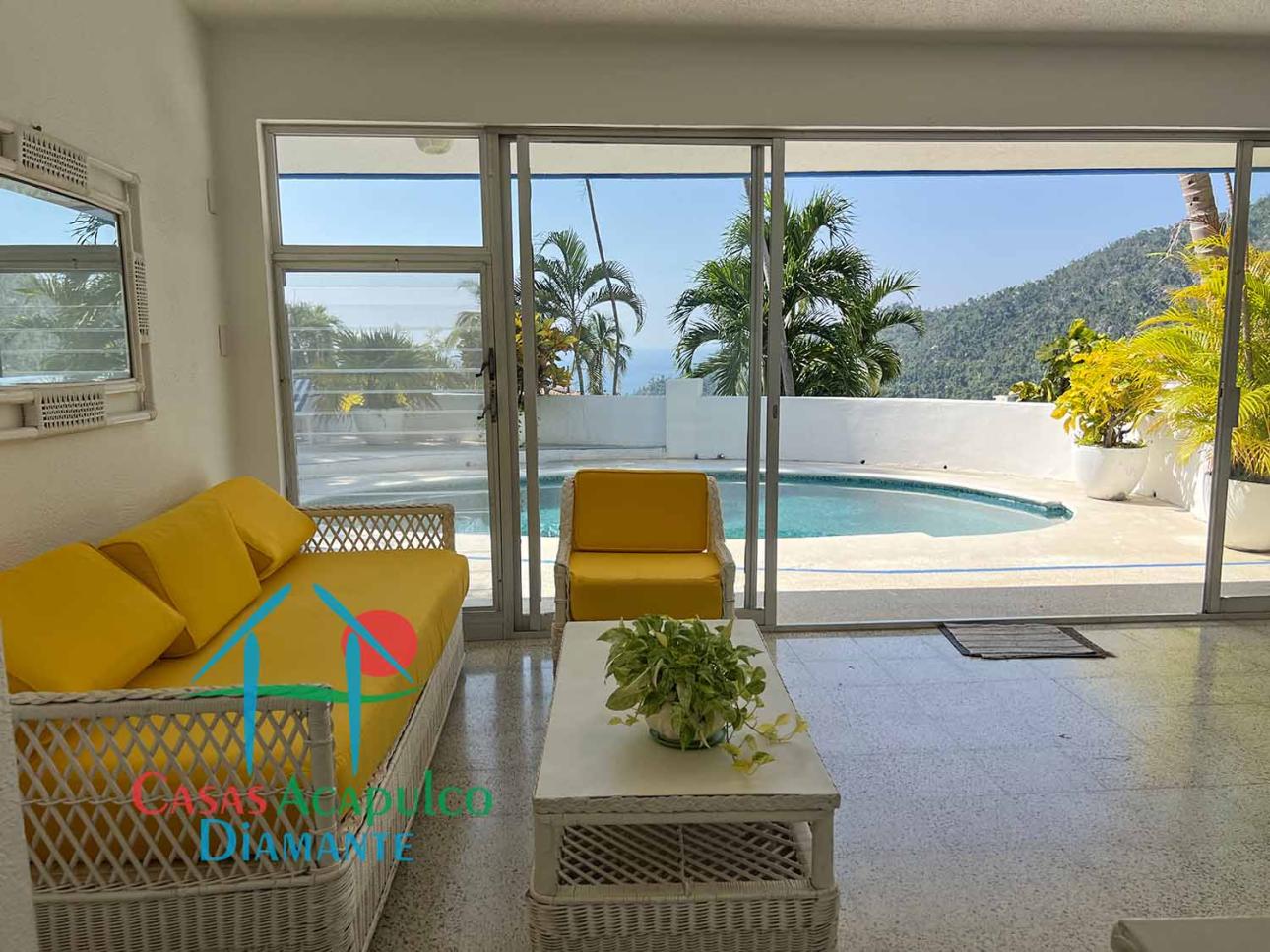 Terraza con alberca privada
