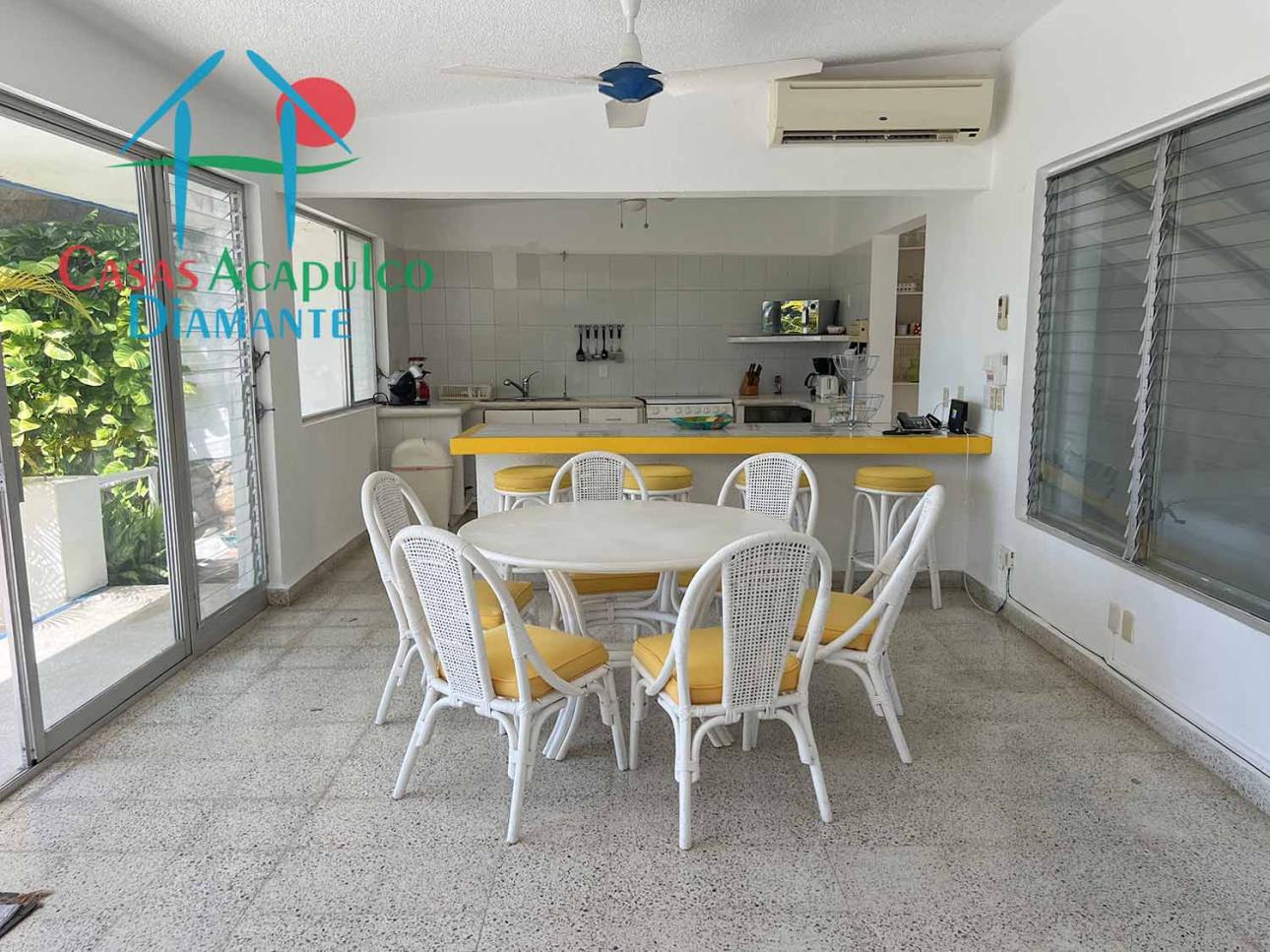 Terraza con alberca privada