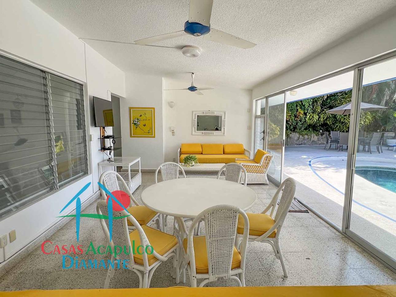 Terraza con alberca privada