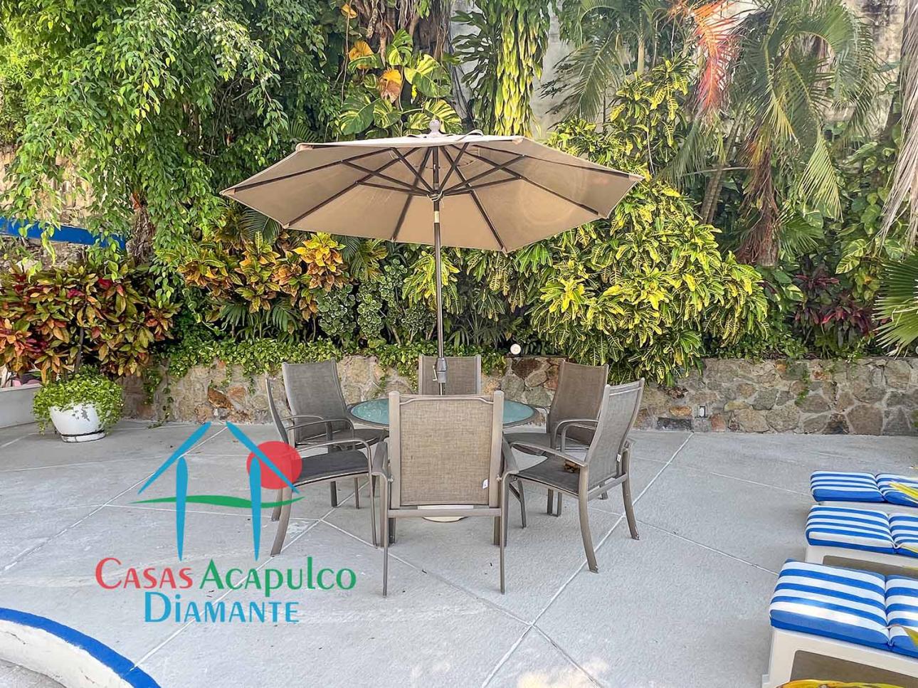Terraza con alberca privada