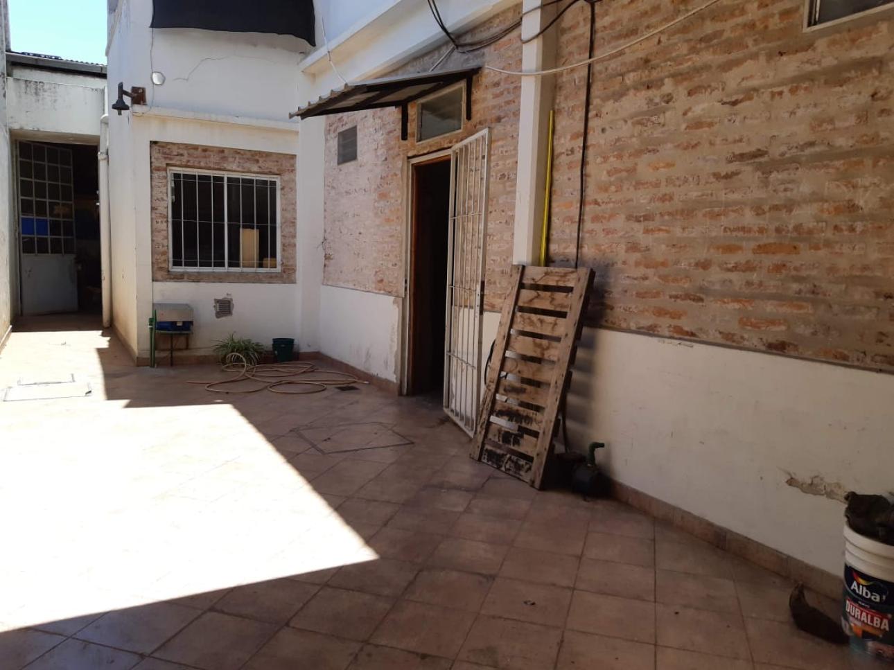 Oportunidad! Depósito 64 m² C/ Oficinas y Excelente Depto. 3