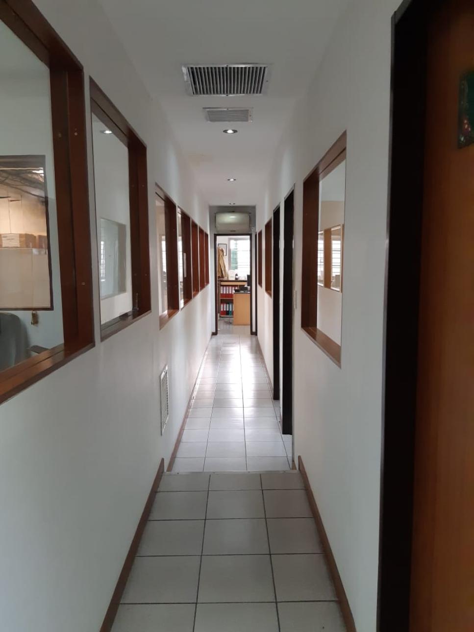 Excelente Oportunidad! Galpón 422 m² Cubiertos y 2 Lotes