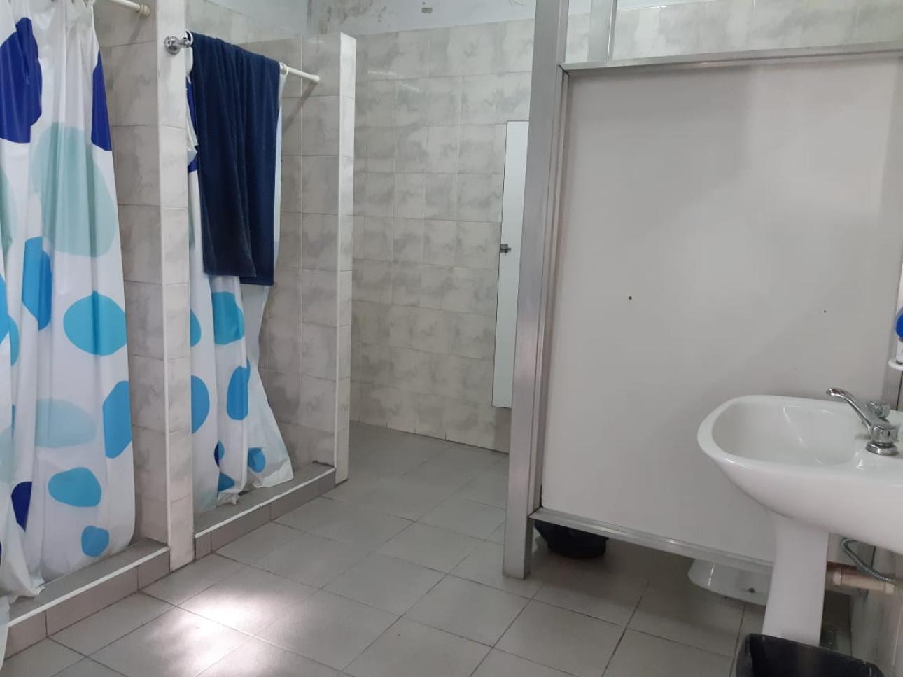Excelente Oportunidad! Galpón 422 m² Cubiertos y 2 Lotes