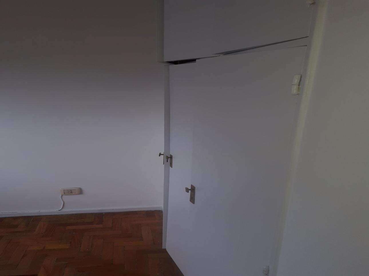 3 ambientes dos baños 60 m2  balcón al frente