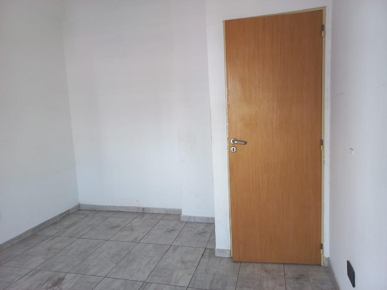 Oportunidad! Dpto 2 Amb Fte. a 200 m Plaza S. Martin