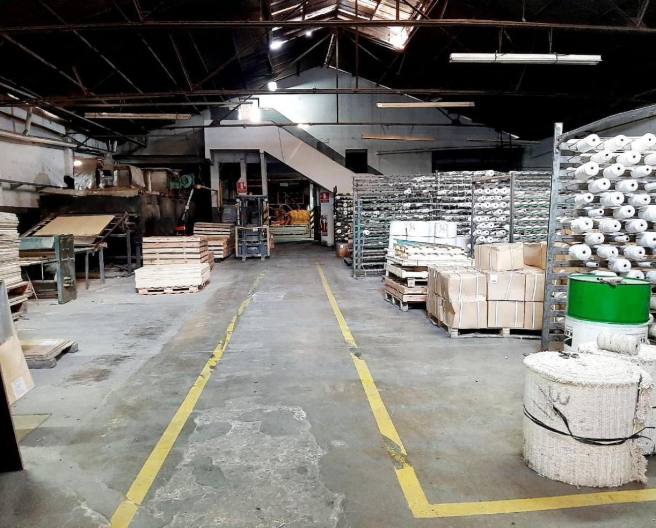 Galpon 3400 m2 C/ Salida a Dos Calles