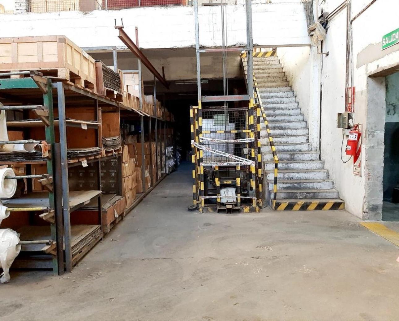 Galpon 3400 m2 C/ Salida a Dos Calles