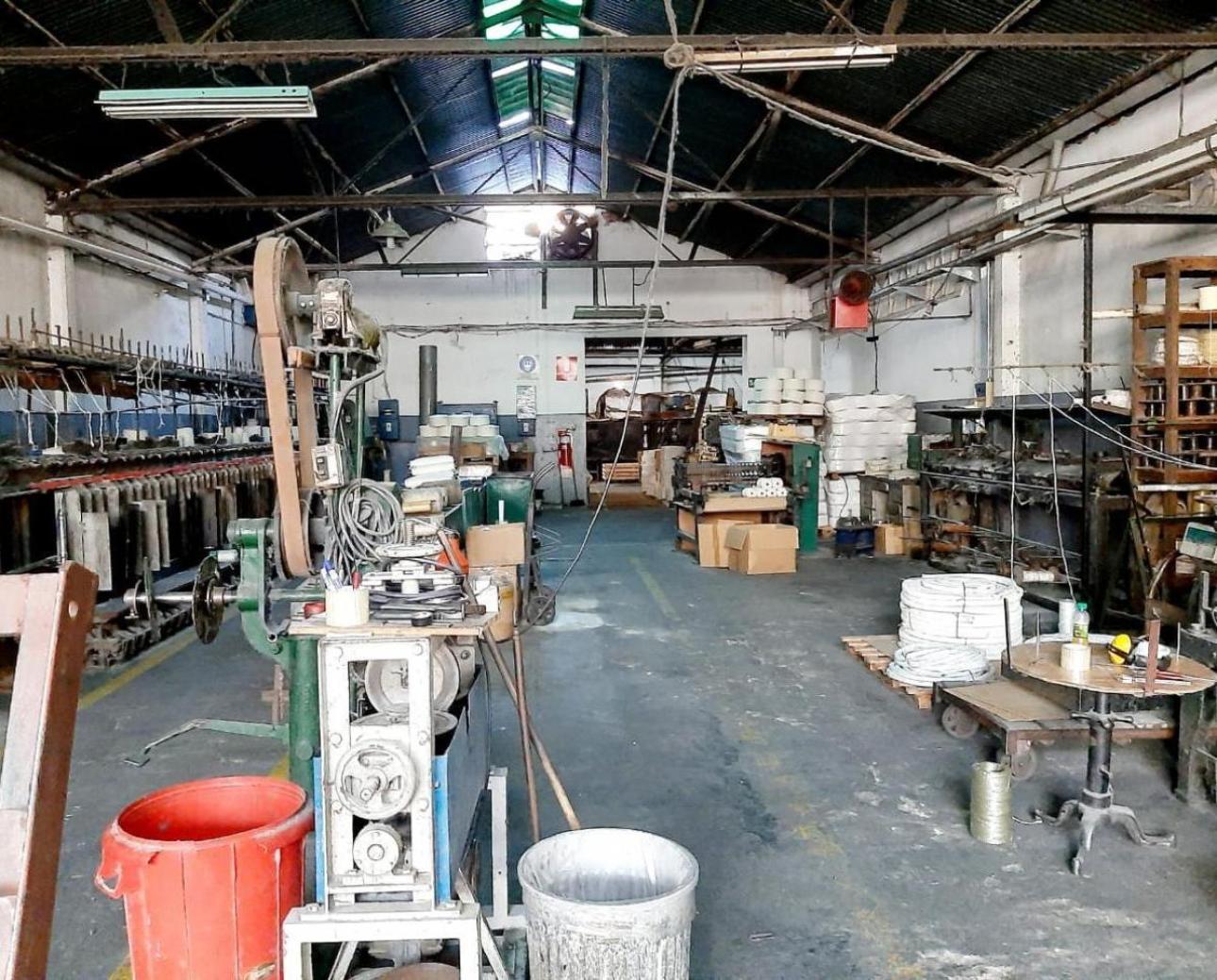 Galpon 3400 m2 C/ Salida a Dos Calles