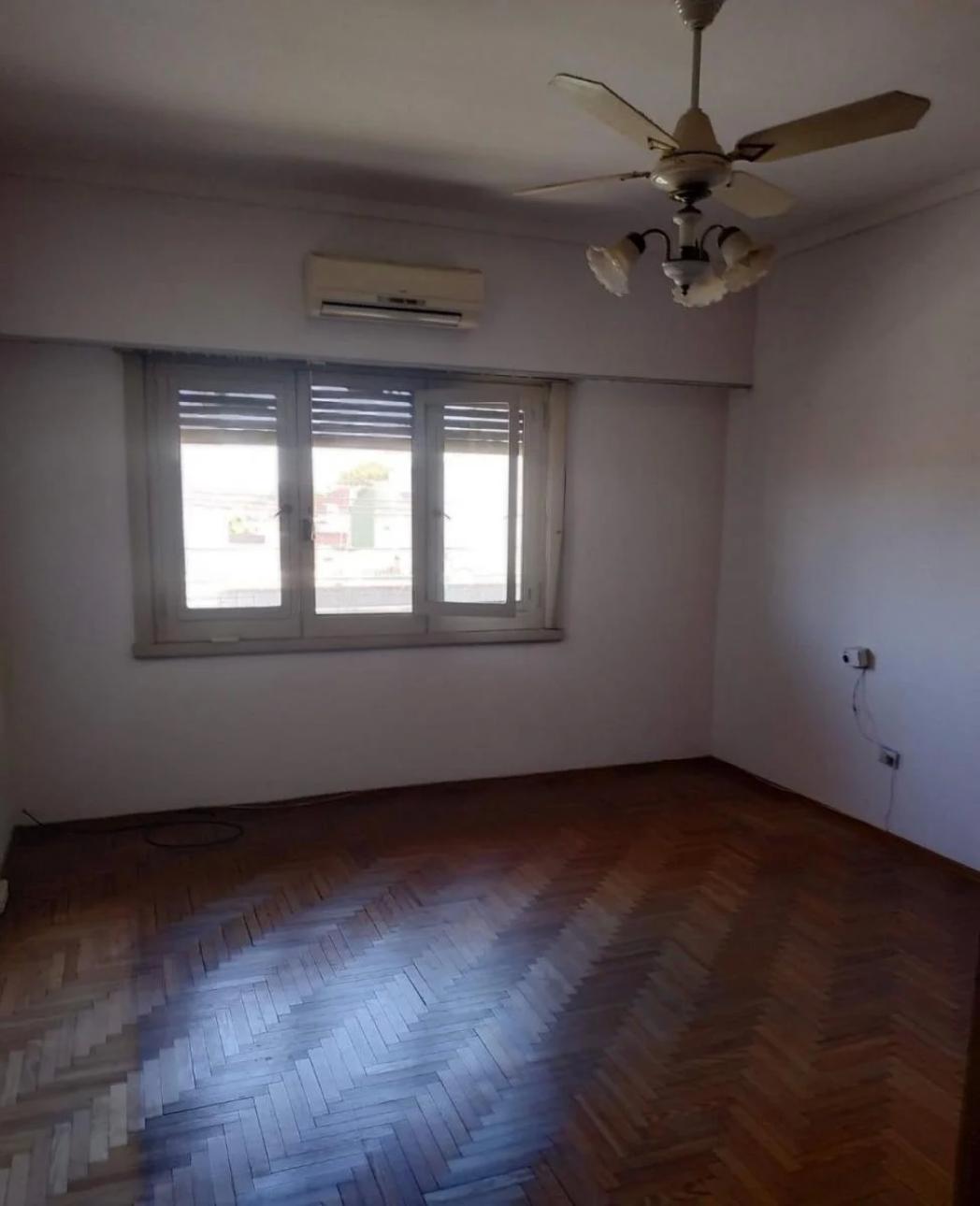 Excelente Casa en 2 Plantas Ideal 2 Familias