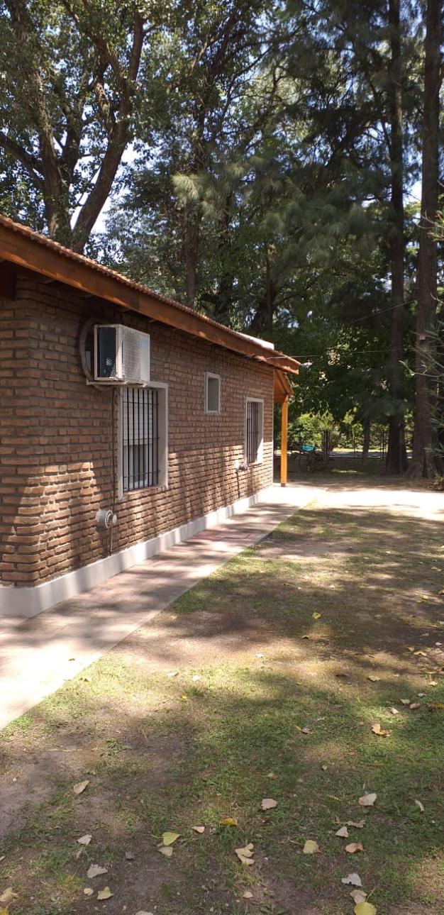 Hermosa Quinta en San Vicente, con potencial para comercios