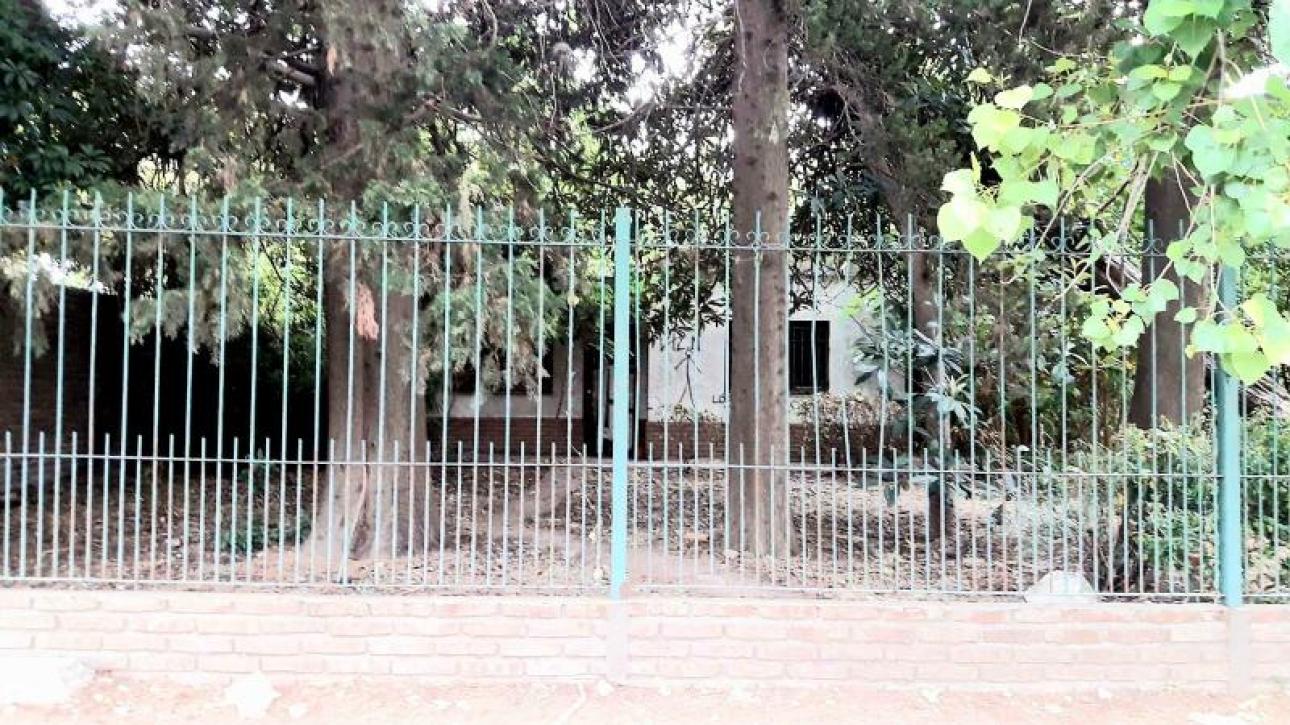 LOTE CON CASA A REFACCIONAR