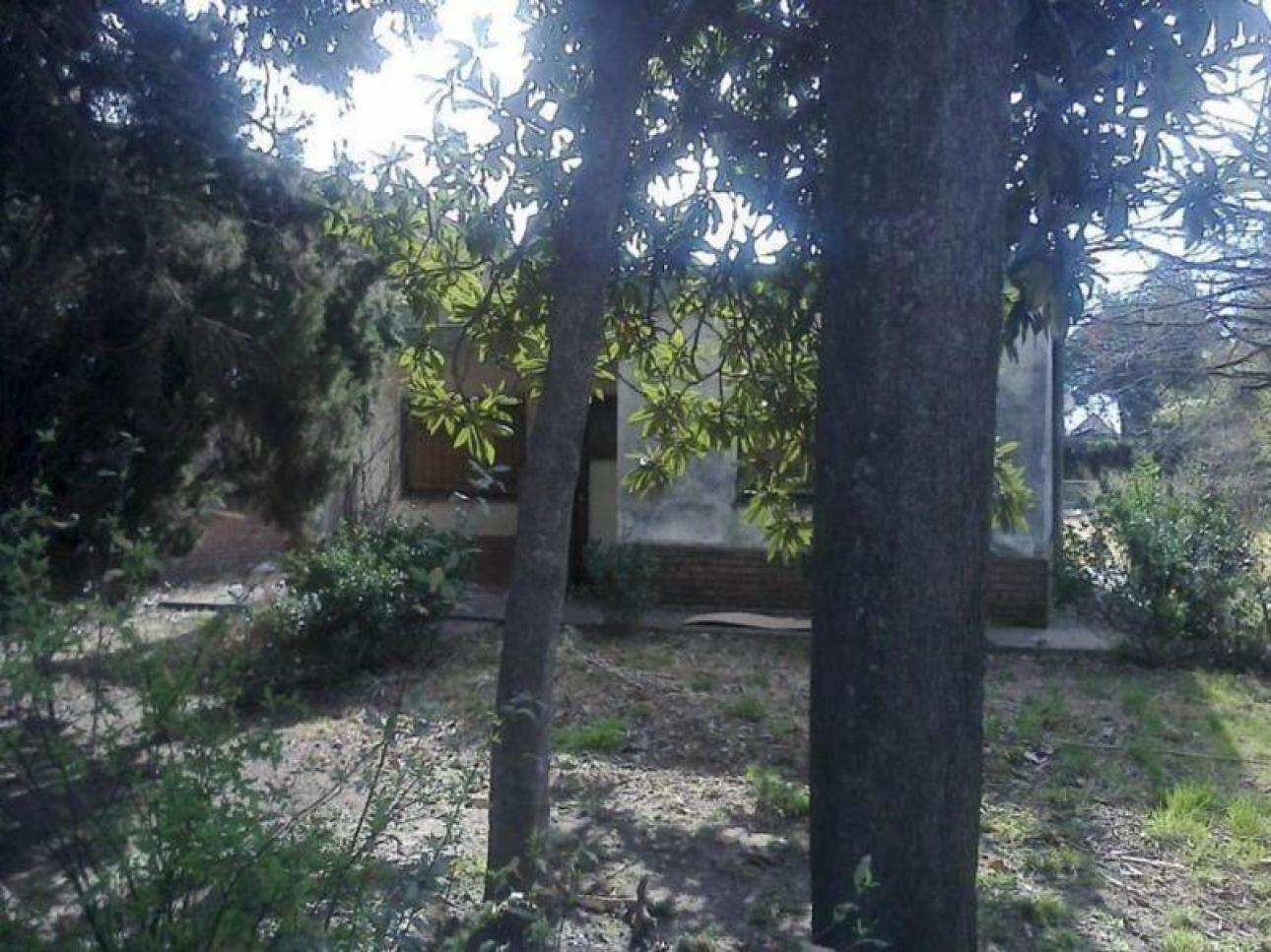 LOTE CON CASA A REFACCIONAR