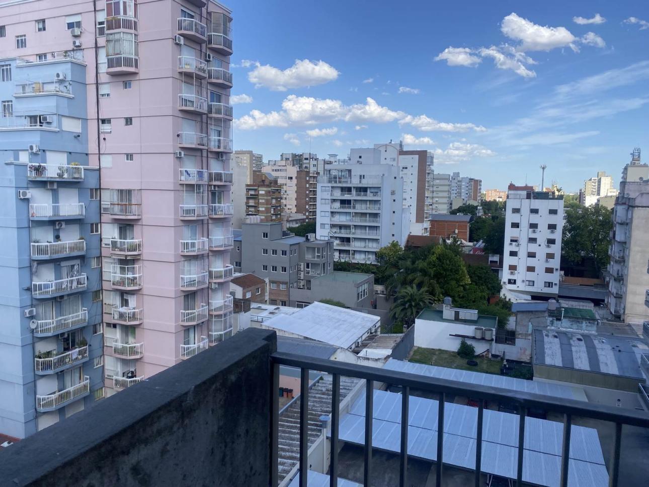 DEPARTAMENTO DOS AMBIENTES CON TERRAZA PRIVADA CON PARRILLA