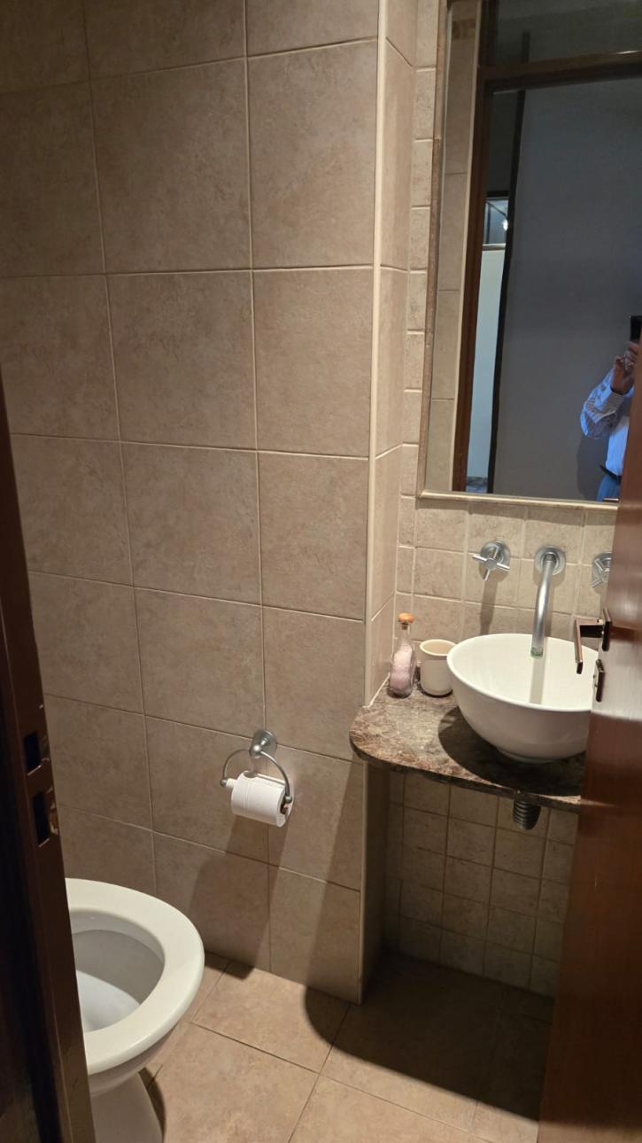 CASA REMODELADA EN PRIMER PISO 2 PLANTAS