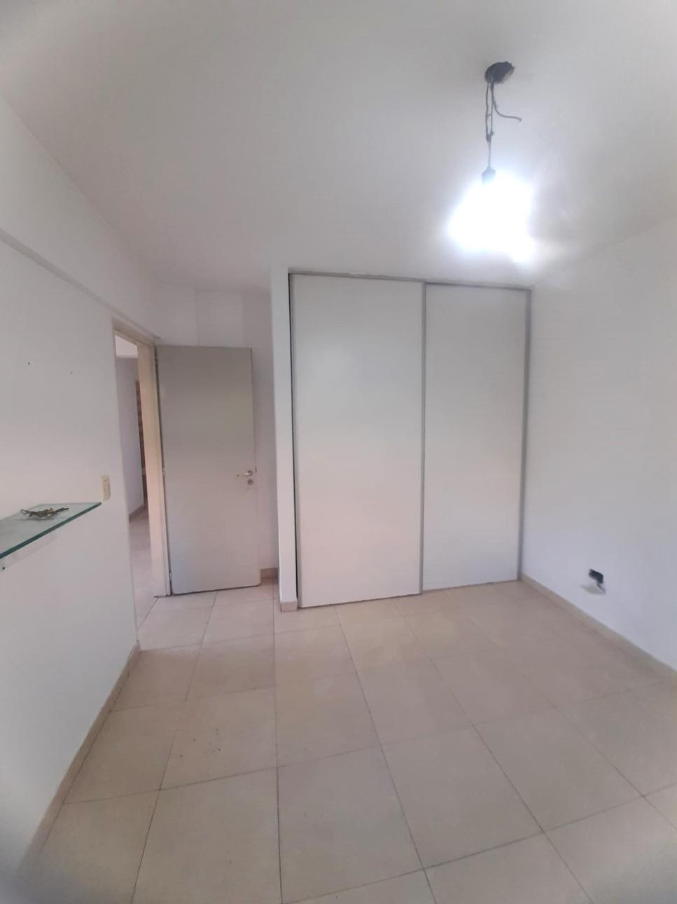 AMPLIO 2 AMB EN PB C/ 2 PATIOS EN HERMOSA ZONA DE SAN MIGUEL