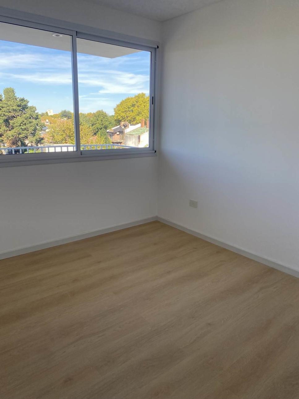 DEPARTAMENTO DE DOS AMBIENTES  TERRAZA PRIVADA