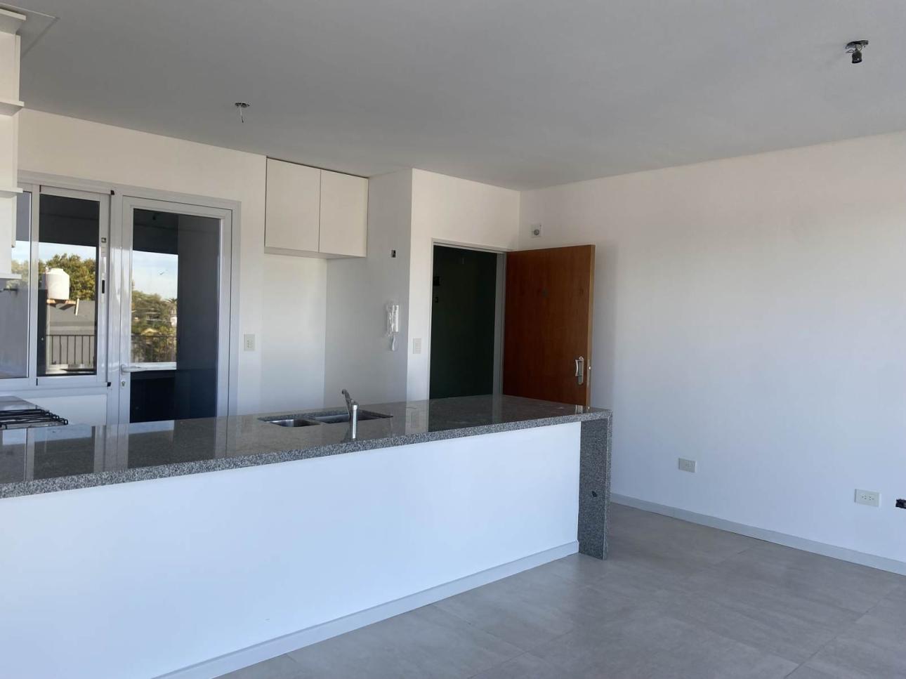 DEPARTAMENTO DOS AMBIENTES A ESTRENAR PISO 7MO DTO. B