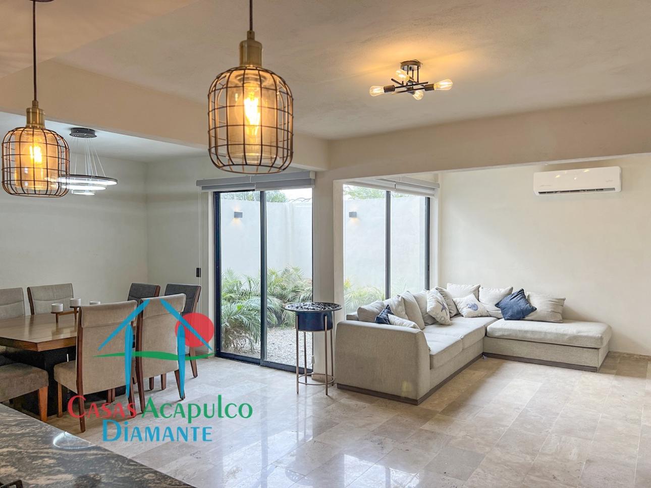 Casa con roof garden cerca de las mejores playas de Acapulco