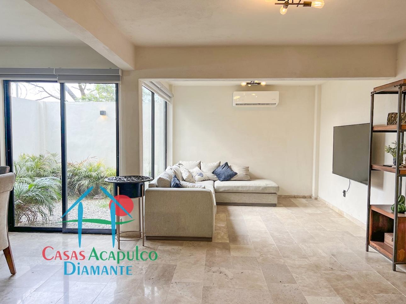 Casa con roof garden cerca de las mejores playas de Acapulco