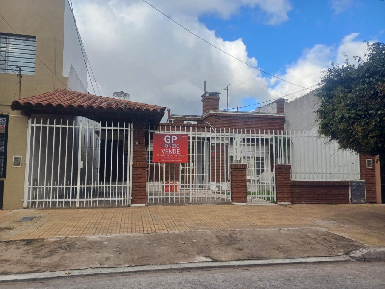 Casa a la Venta + PH al fondo en Caseros!!!