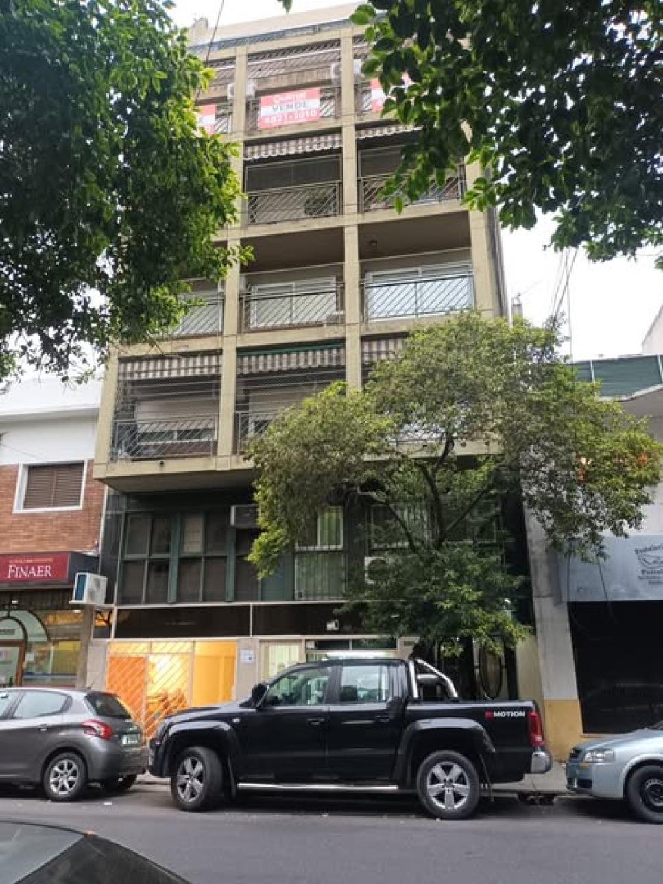 SE VENDE DPTO 3 AMBIENTES EN FLORES