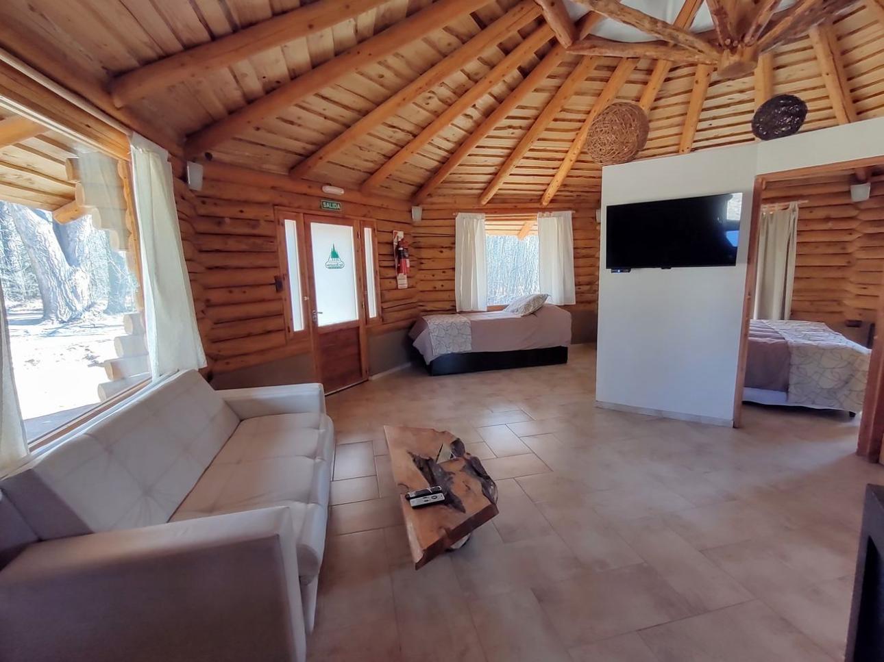 HERMOSO COMPLEJO DE 5 CABAÑAS EN MALARGUE MENDOZA