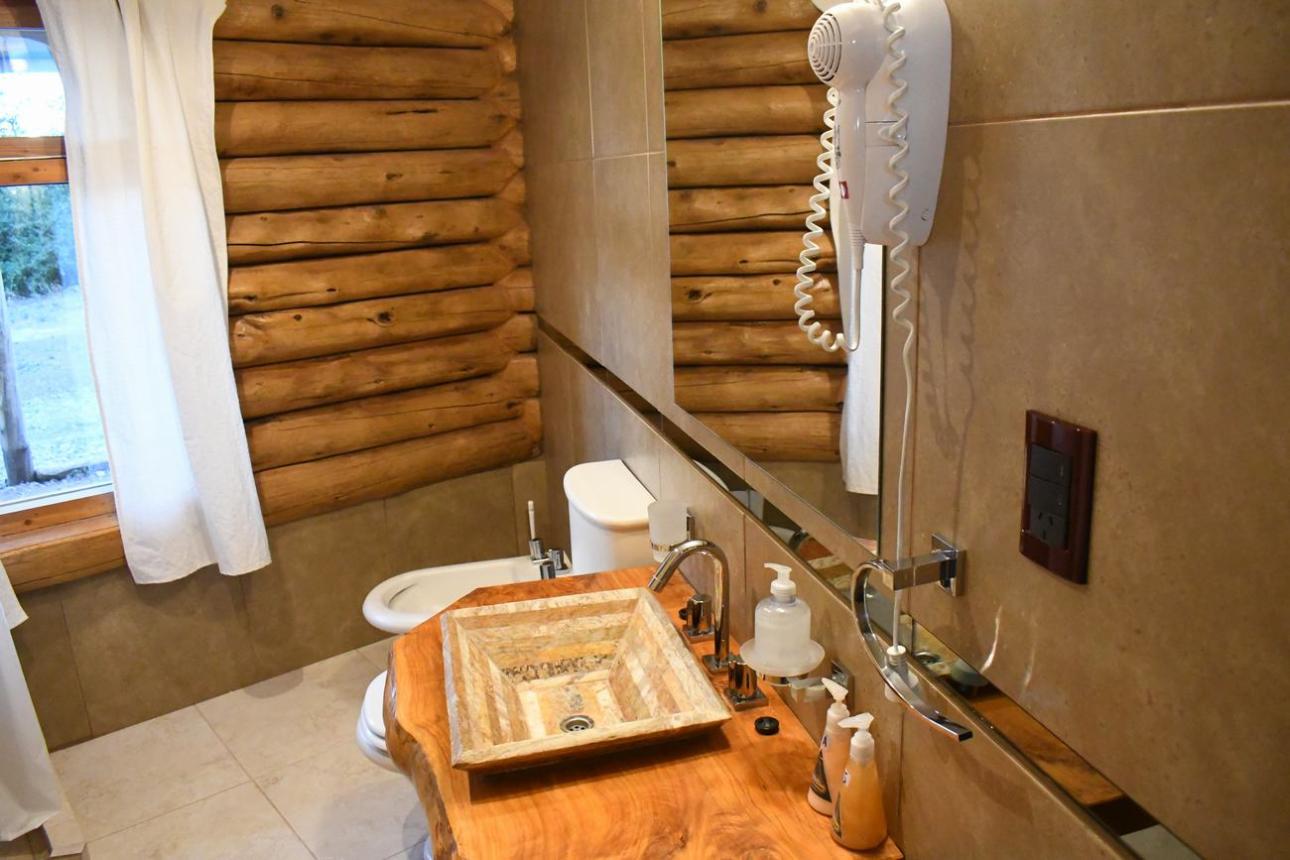 HERMOSO COMPLEJO DE 5 CABAÑAS EN MALARGUE MENDOZA