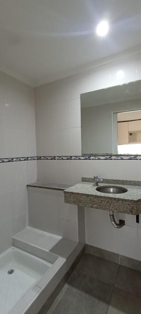 MONOAMBIENTE DIVIDIDO CON BALCON