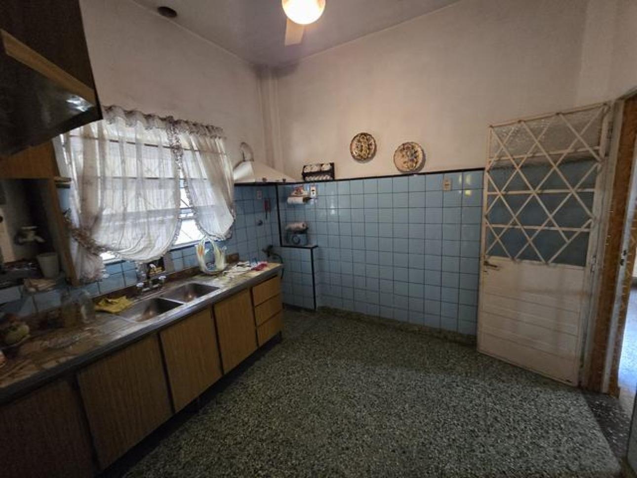 CASA 4 AMB CON GARAGE Y LOCAL VILLA BOSCH