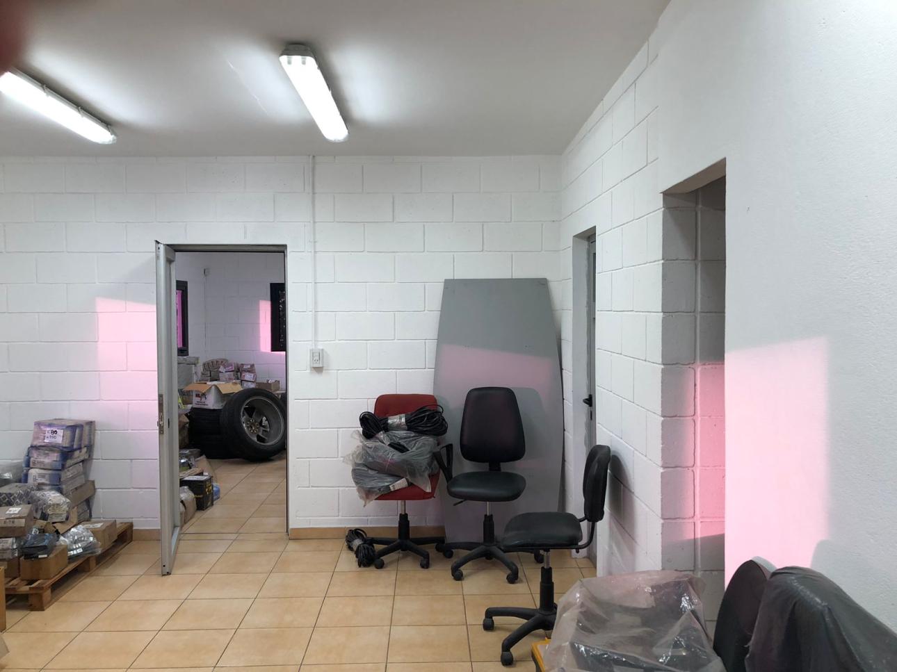 Excelente Nave 3130 m2 C/playa Maniobras - Área de Promoción