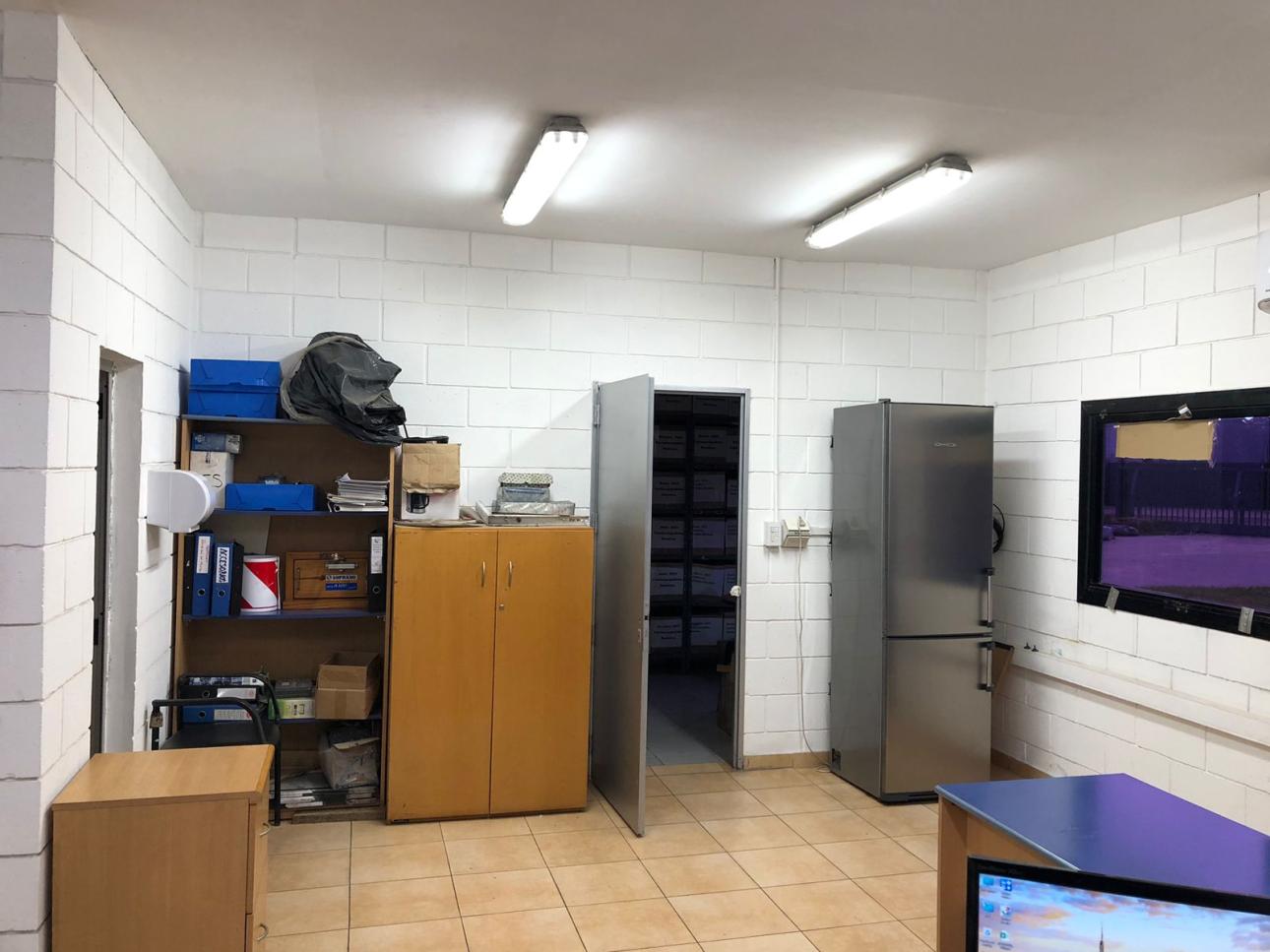 Excelente Nave 3130 m2 C/playa Maniobras - Área de Promoción