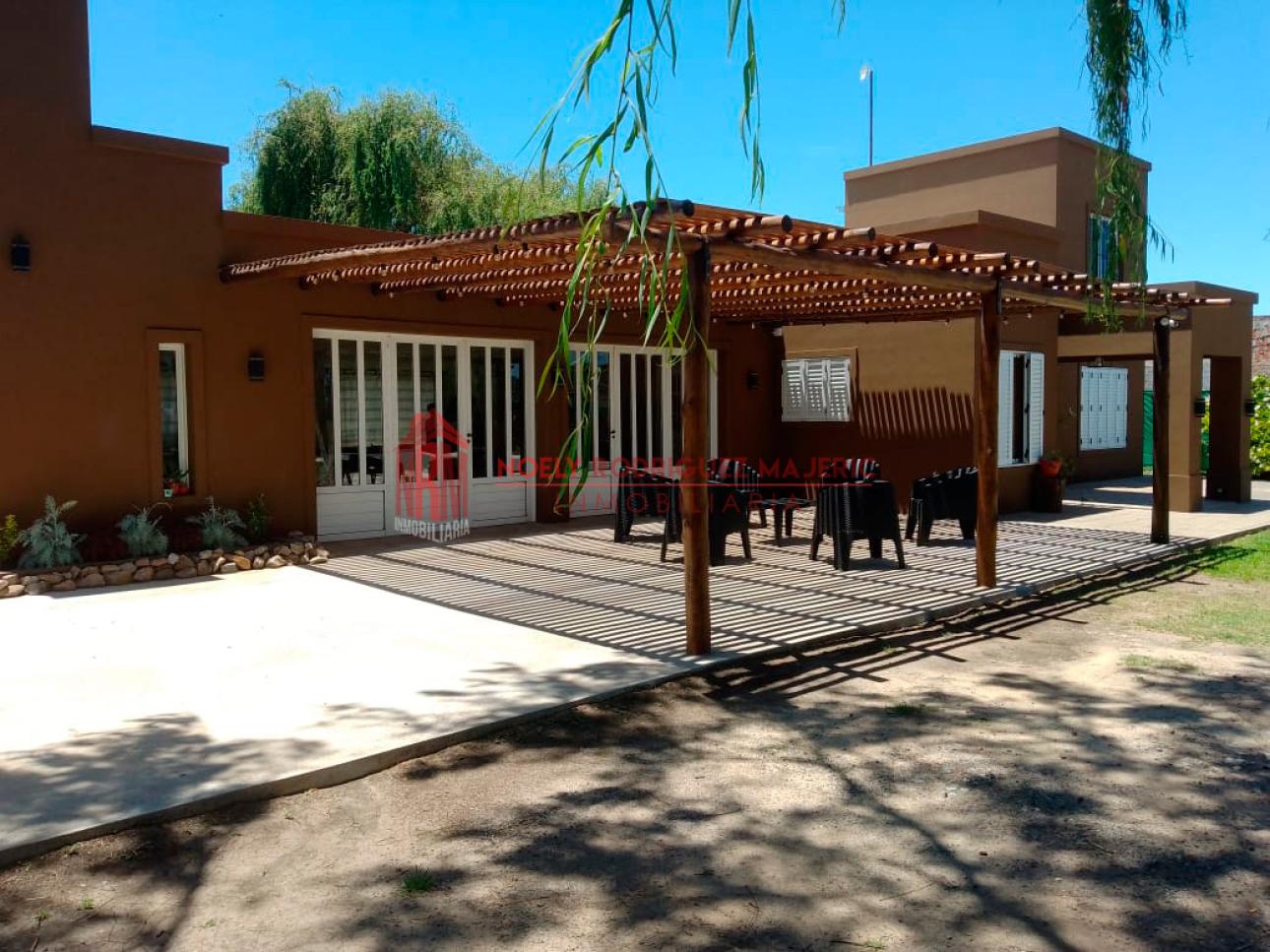 HERMOSA CASA QUINTA