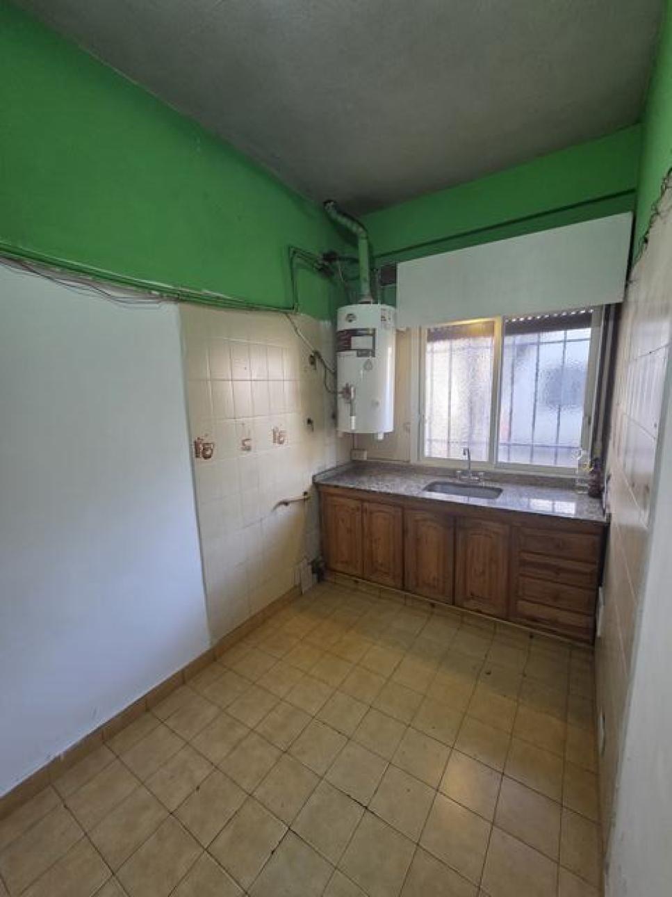 DEPARTAMENTO PH 3AMB P BAJA FRENTE CASEROS SIN EXPENSAS