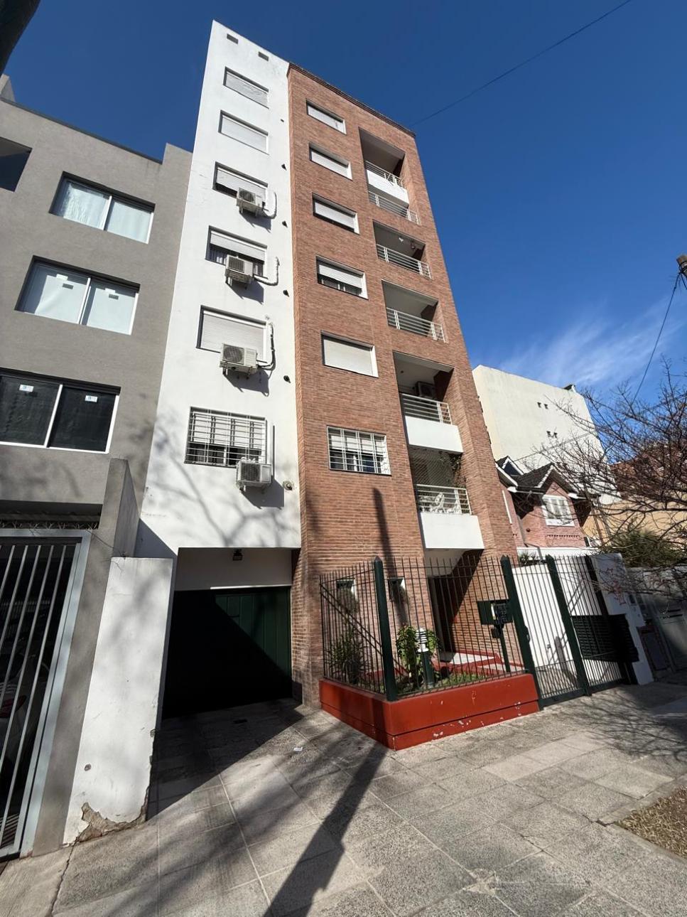 Depto. Venta  - 3 amb. con cochera-Villa Ballester