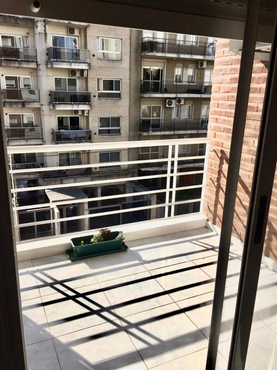 Depto. Venta  - 3 amb. con cochera-Villa Ballester