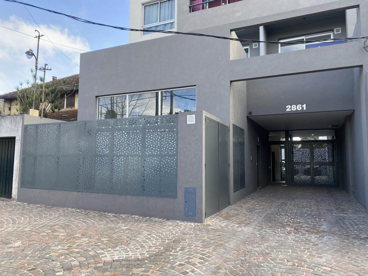 HERMOSO LOFT  CON PATIO Y COCHERA
